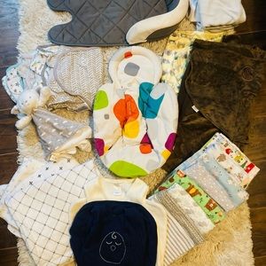 4 Moms, Halo included 24 PIECE BABY SLEEP LOT
